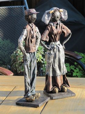 Boertje en boerinnetje, mei 2013. Ze staan nu in de USA