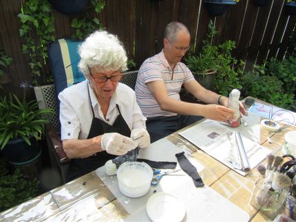 Workshop 28 mei,  Bettina maakt een teckel en Berry een kat