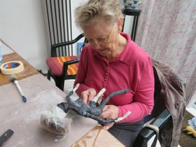 28 september  2017  workshop met Jacqueline en oma Leny. Heel bijzonder want Leny is met haar 88 jaar de oudste deelneemster aan mijn workshops. Ik ben trots op haar.