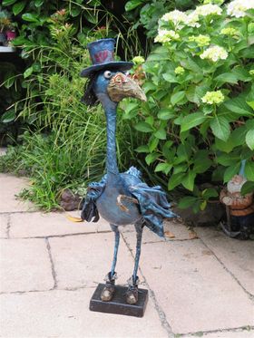Op 11 juni kwam Paula ook voor een workshop special. Zij heeft deze leuke vreemde vogel gemaakt. Hij heet Joris